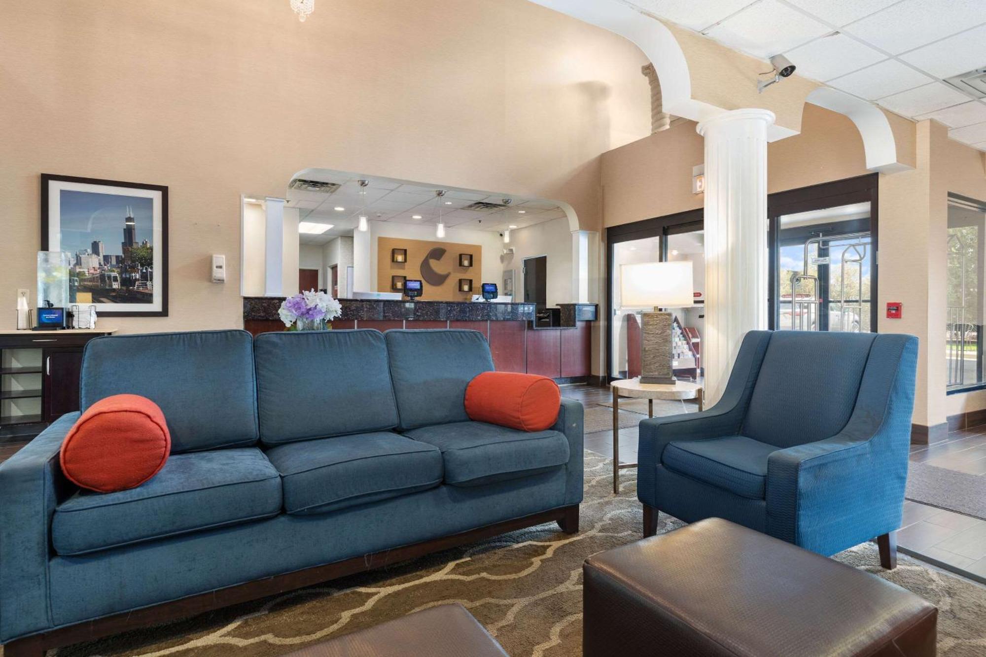 Comfort Suites Lombard - Addison Екстер'єр фото