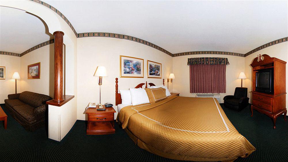 Comfort Suites Lombard - Addison Екстер'єр фото